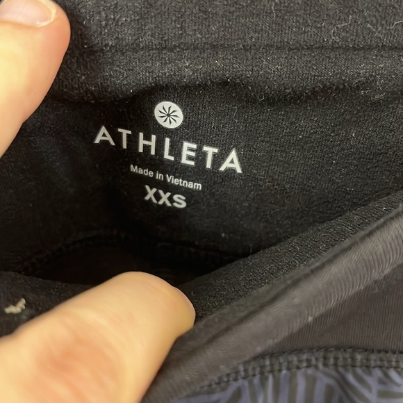 Athleta Geo Powder Peak 2 in 1 Skirted Legging Blue & Black Size XXS - Picture 4 of 5